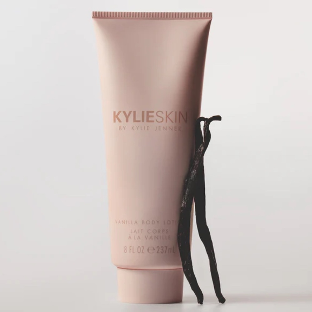Kylie Cosmetics vanilla body lotion - Picture 3 of 7